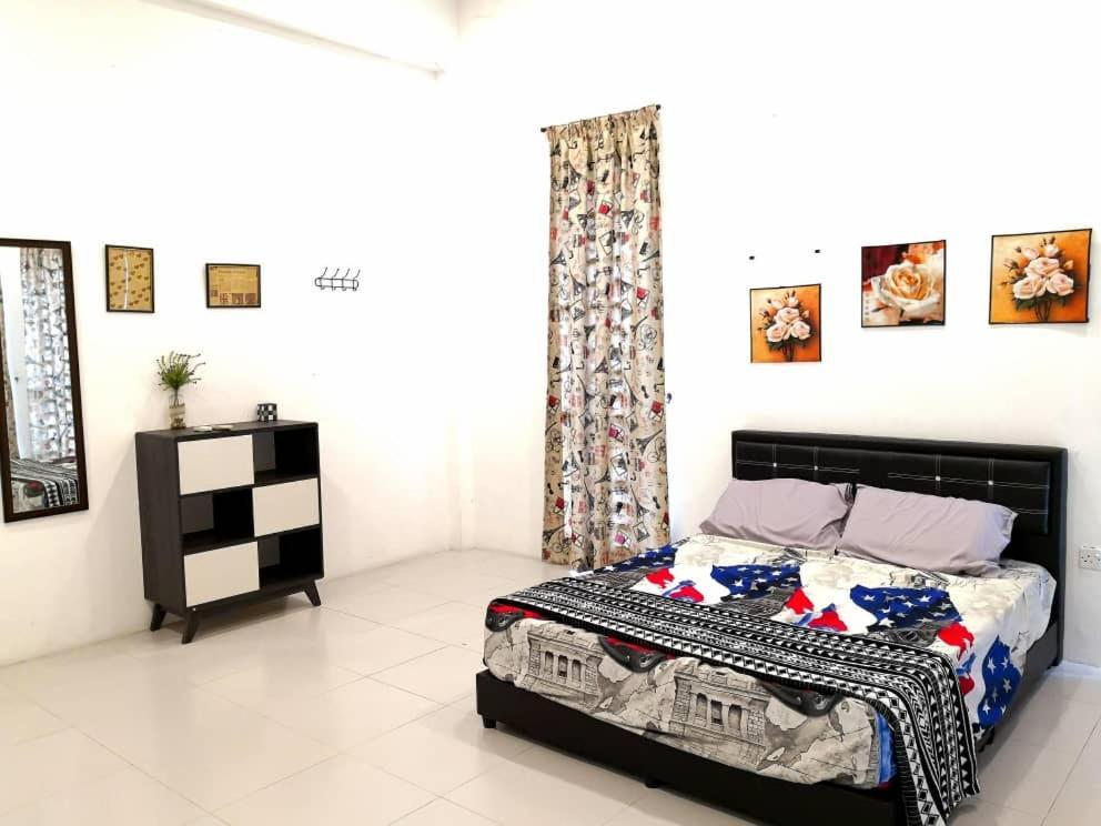Holiday home Sitiawan Teluk Batik 16modernhome Private Pool Karaoke Bbq 15pax Lumut